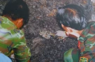 Nhói lòng nhìn những kỷ vật khi khai quật Công viên Lê Thị Riêng