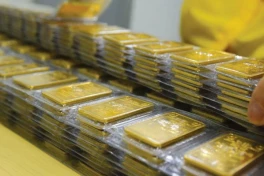 Không thể tin nổi! Một ngày "điên rồ" của giá vàng: tăng 7,5 triệu đồng/lượng, 5 lần lập đỉnh lịch sử!