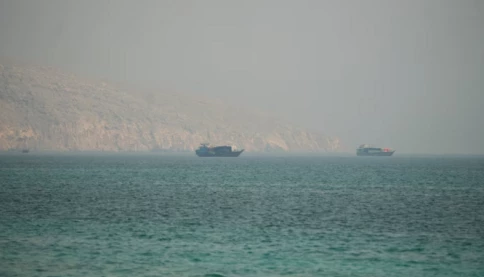 Eo biển Hormuz lại "nóng rực": Mỹ không kích Iran lần thứ ba trong tuần, nguy cơ thỏa thuận hòa bình đổ vỡ