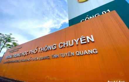 Nóng! Bộ GD-ĐT: 328 thí sinh chuyên Tuyên Quang vẫn được đăng ký xét tuyển đại học 👇