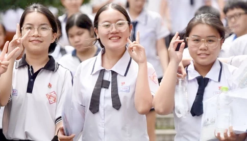 Không chỉ là 140 điểm 10: Vì sao Thủ tướng phải trực tiếp xử lý vụ Tuyên Quang?