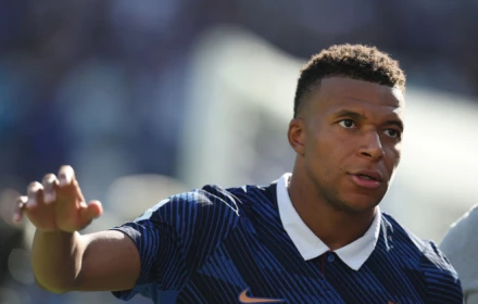 Vì sao cả thế giới gọi Mbappe là "nhà độc  tài" dù anh là đội trưởng mẫu mực?