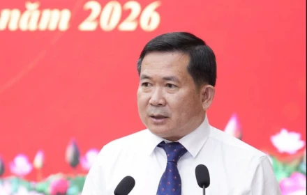 Tướng Đinh Văn Nơi nhận công tác mới