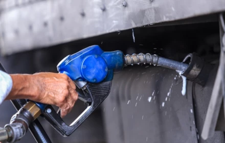 Giá xăng dự đoán tăng vào 15h chiều nay, dầu diesel có thể tăng hơn 3.000 đồng/lít