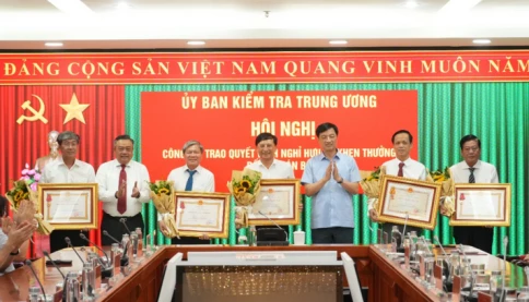Ba Phó chủ nhiệm Ủy ban Kiểm tra Trung ương nghỉ hưu