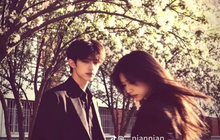 Đằng sau lời nhắn ‘Hoa sưa ở chùa Trấn Quốc đã nở trắng trời rồi’