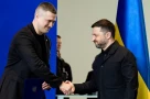 Vì sao Zelensky sa thải bộ trưởng quốc phòng đang lúc nước sôi lửa bỏng?