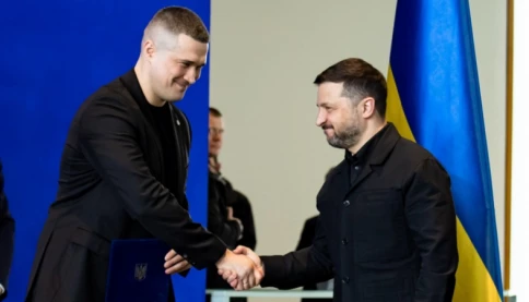 Vì sao Zelensky sa thải bộ trưởng quốc phòng đang lúc nước sôi lửa bỏng?