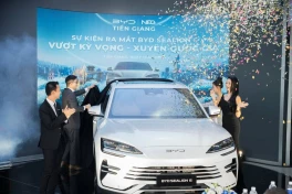 BYD Sealion 6 "chào" Miền Tây: Đông đảo khách hàng hào hứng trải nghiệm, đặt cọc ngay tại chỗ