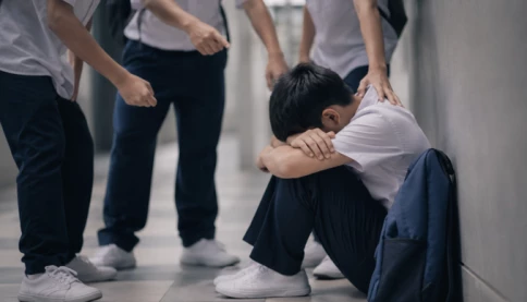 Nạn nhân bị bắt nạt thường im lặng vì sao? Chuyên gia chỉ ra những dấu hiệu cha mẹ cần lưu ý