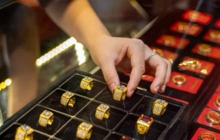 Hiện tượng lạ trên thị trường vàng: Giá giữa các thương hiệu chênh tới 5 triệu đồng/lượng