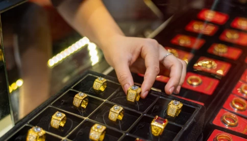 Hiện tượng lạ trên thị trường vàng: Giá giữa các thương hiệu chênh tới 5 triệu đồng/lượng