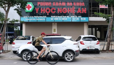 "Lùa gà" không được, bác sĩ ở Nghệ An bỏ mặc bệnh nhân trên giường mổ
