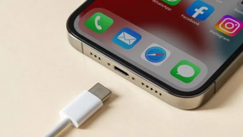 iPhone không thể loại bỏ cổng USB TypeC lúc này, lý do rất rõ ràng