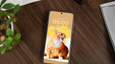 Tại sao không nên mua điện thoại pin 6000mAh lúc này?