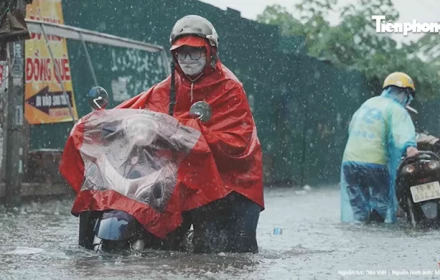 "Bom nước" khổng lồ chực chờ trút xuống Hà Nội, cảnh báo lốc sét và mưa giông trong vài giờ tới