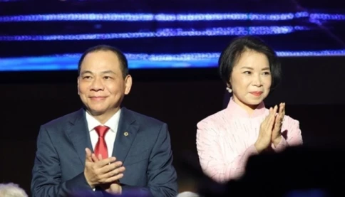 Một “ông lớn” ngân hàng bất ngờ công bố danh sách cổ đông có tên vợ chồng tỷ phú Phạm Nhật Vượng