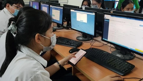 Tổ chức kỳ thi tốt nghiệp THPT trên máy tính liệu có khả thi?