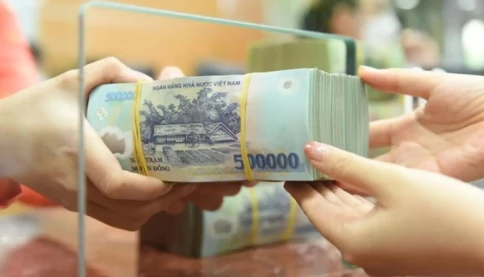 Vay 3 tỷ mua nhà trả lãi mỗi tháng bao nhiêu theo lãi suất hiện hành? cần dòng tiền ít nhất bao nhiêu để không "đuối sức"?