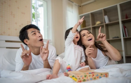 Muốn người trẻ sinh đủ hai con, biểu dương thôi chưa đủ