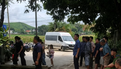 2 vợ chồng khoảng 80 tuổi tử vong cùng lúc khi vệ sinh bể cá