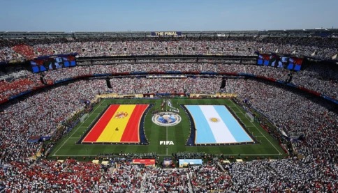 Vì sao UEFA coi kế hoạch của FIFA là "bán linh hồn bóng đá"?