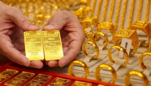 Giá vàng hôm nay 5/8: Vàng miếng SJC và nhẫn 9999 đồng loạt tăng mạnh