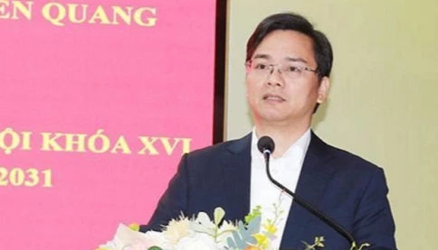 🚨 TẠM ĐÌNH CHỈ GIÁM ĐỐC SỞ GD&ĐT TUYÊN QUANG