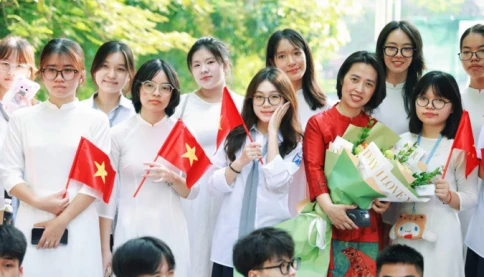 BỘ GD ĐT: LỊCH SỬ LÀ MÔN HỌC BẮT BUỘC Ở CẤP TRUNG HỌC PHỔ THÔNG