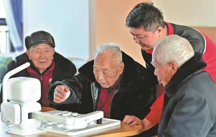 Bốn năm liên tục phải chứng minh mình còn sống vì một lỗi của nhà tang lễ