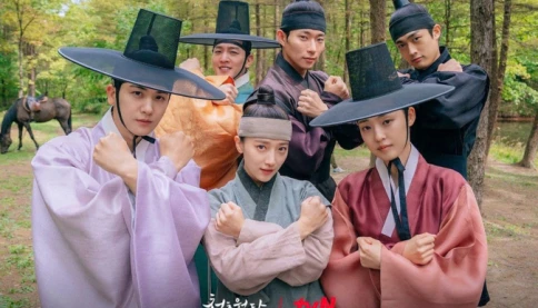 Tử vi tuần mới 17/8 - 23/8: Tuổi Dậu nhiều ý tưởng nhưng cần giữ chừng mực, Tuổi Hợi đến lúc thế mạnh được tỏa sáng