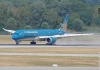 Vì sao MÁY BAY VIETNAM AIRLINES CHỞ 287 NGƯỜI PHẢI QUAY ĐẦU sau khi cất cánh tại Đức 👇?