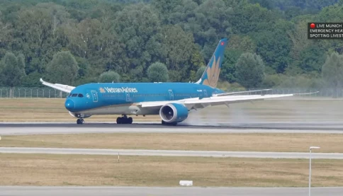 Vì sao MÁY BAY VIETNAM AIRLINES CHỞ 287 NGƯỜI PHẢI QUAY ĐẦU sau khi cất cánh tại Đức 👇?