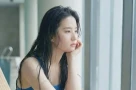 Những bức ảnh mặc bikini nguyên bản của Lưu Diệc Phi gây xôn xao