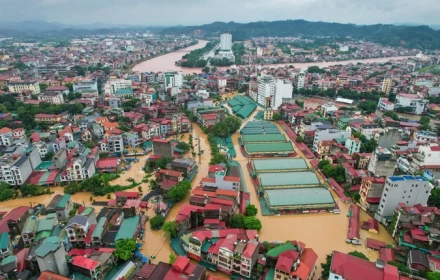 Mưa lớn dồn dập, Lạng Sơn chìm trong biển nước