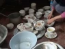 Bạn có biết? Nhiều người trẻ ngại những bữa cơm đại gia đình vì... RỬA BÁT