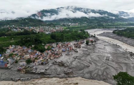 “Quả bom” trên nóc nhà thế giới: Vì sao sông băng Himalaya sụp đổ có thể giết hàng nghìn người?