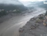 Chấn động Nepal: Người dân chỉ có vài giây để chạy, phía sau là cảnh không thể tưởng tượng
