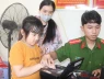Con chưa đủ 14 tuổi dùng SIM của bố mẹ có bị khóa VNeID theo quy định mới? Thông tin phụ huynh cần biết