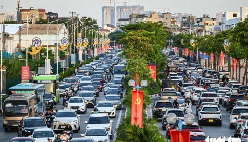 Nên nghỉ Quốc khánh thêm một ngày nữa