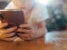 Chúng ta nên làm gì khi con cái bắt đầu trò chuyện với trí tuệ nhân tạo?