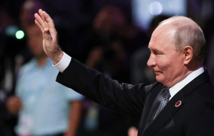 Ông Putin dự đoán Ukraine sẽ phải đối mặt với ba cuộc khủng hoảng lớn. Theo bạn cái nào là đúng?