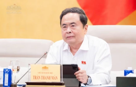 Xem xét sửa bảng lương, phụ cấp chức vụ của cán bộ lãnh đạo Nhà nước