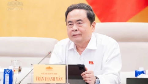 Xem xét sửa bảng lương, phụ cấp chức vụ của cán bộ lãnh đạo Nhà nước