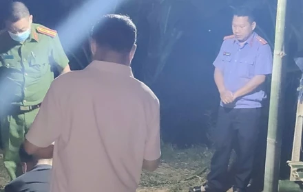Ba mẹ con thương vong sau khi cùng uống một loại nước màu xanh: Nhiều vật bất thường tại hiện trường