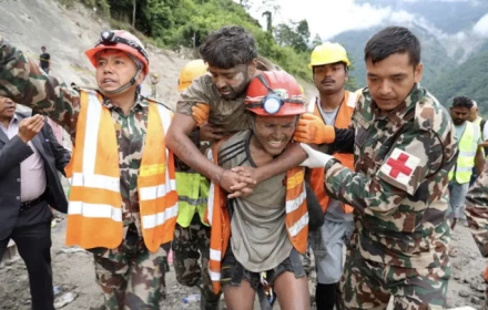 Những chi tiết cách các thợ mỏ Nepal sống sót được tiết lộ: họ sống sót bằng cách uống nước bùn; lực lượng cứu hộ mất gần sáu ngày mới tiếp cận được
