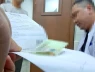 Nóng vụ ‘kẹp tiền’ để được khám: Giám đốc Bệnh viện E mở cuộc đối thoại đặc biệt, bệnh nhân xạ trị sẽ nói gì?