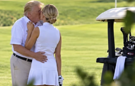 Vì sao Nhà Trắng khẳng định bức ảnh ông Trump hôn trợ lý Natalie Harp là giả?
