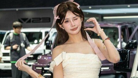 Tăm tia vài bóng hồng ngất ngây tại Auto Shanghai 2025