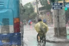 Một số trường học tại Hà Nội thông báo phụ huynh đón con đầu giờ chiều